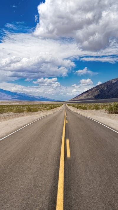 Infinite Journey - Desert Highway Horizon