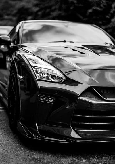 Nissan GT-R Monochrome Front Detail Mobile Wallpaper