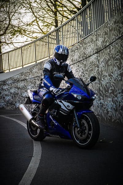Blue Yamaha Sportbike Urban Graffiti Street Phone Wallpaper