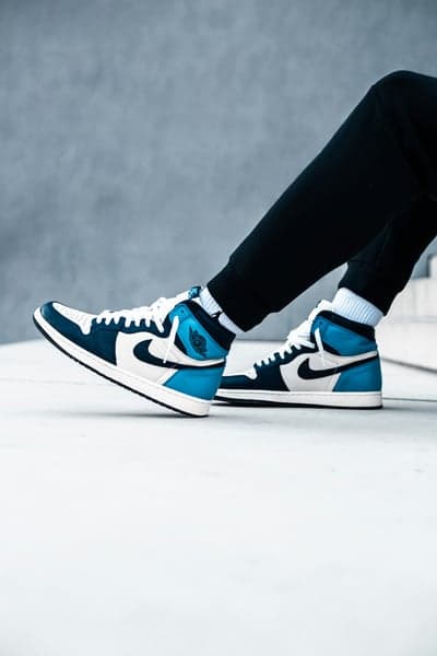 Air Jordan 1 High OG "Dark Marina Blue" sneakers