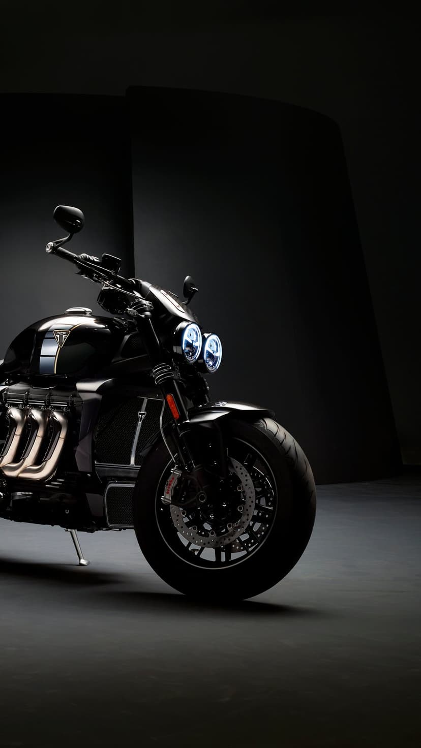 Triumph Rocket 3 R Black Edition Desktop Wallpaper