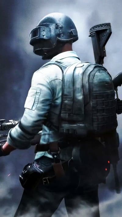 PUBG soldier with helmet and rifle, ready for action