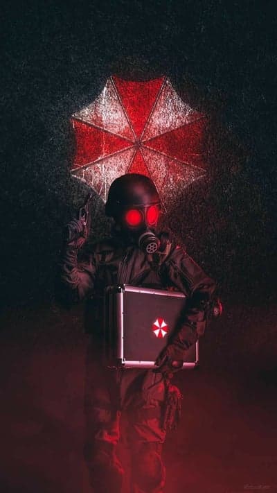 Umbrella Corp Soldier with Gas Mask and Briefcase