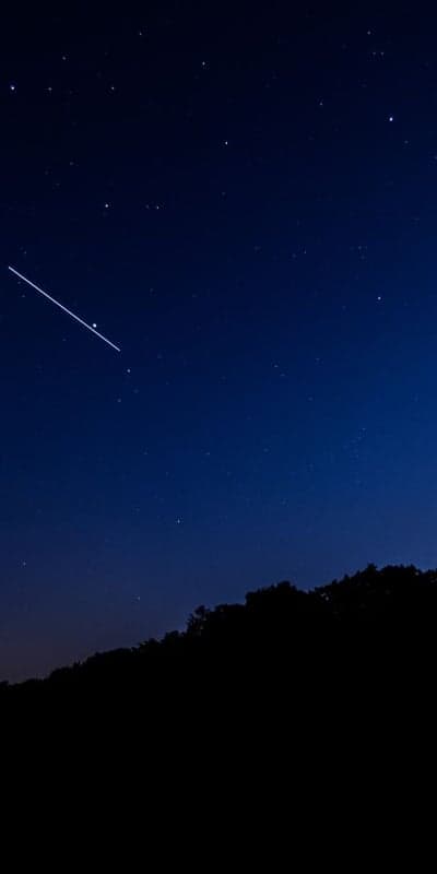 Skyline Tracer - A Meteor's Cosmic Journey