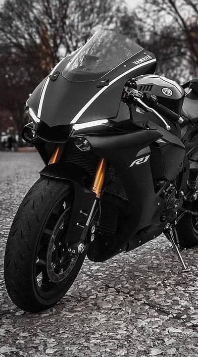 Sleek Black Yamaha R1 Motorcycle Close-Up