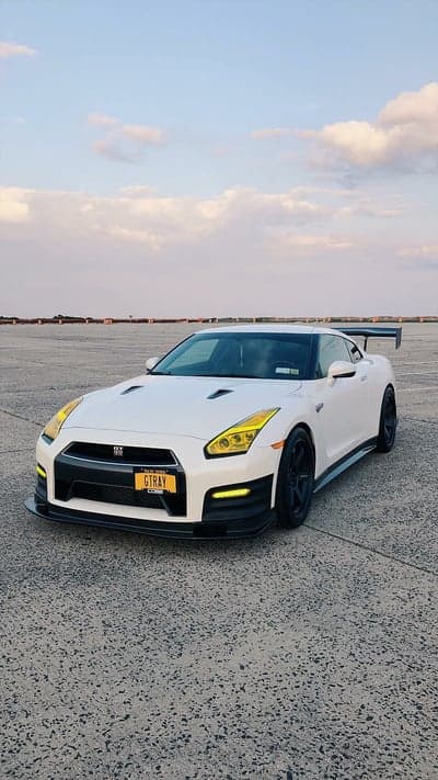 Sleek White Nissan GT-R Sports Car Tablet Wallpaper