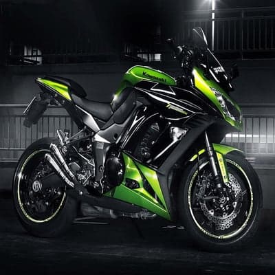Kawasaki Ninja 1000SX: Sportbike with Touring Versatility