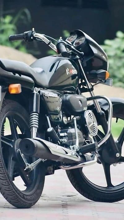 Black Hero Splendor Motorcycle Side View