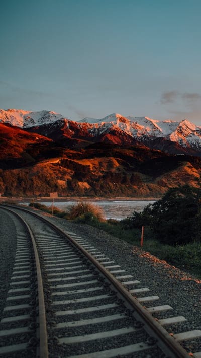 track,mountains