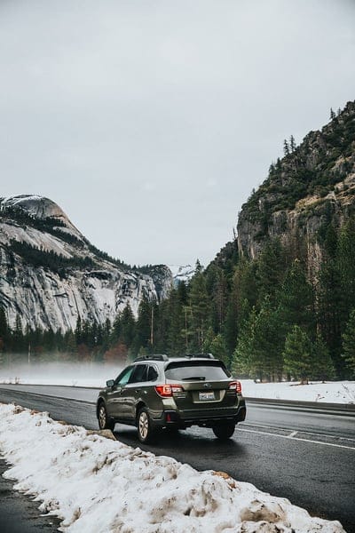 car, suv, gray, road, mountains, snow, mobile wallpaper, android wallpaper, iPhone wallpaper, phone wallpaper