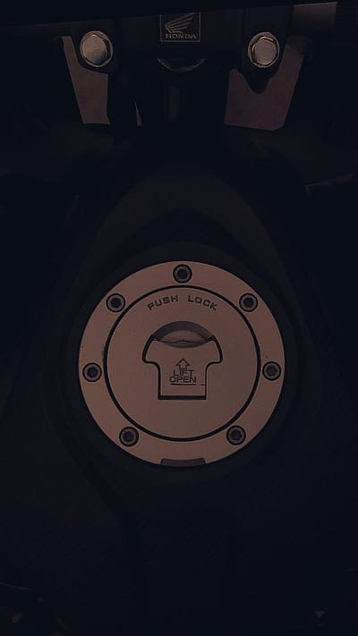 Motorcycle fuel tank, bike, honda, lights, pertol tank, graphy, mobile wallpaper, android wallpaper, iPhone wallpaper, phone wallpaper