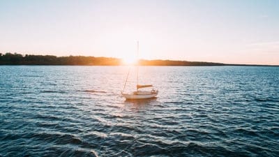 river wallpaper,4k wallpaper,sail,sunrise,sailing boat wallpaper