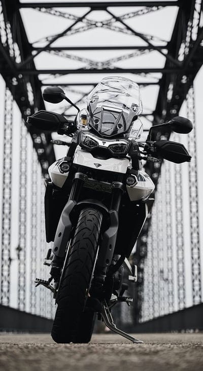 triumph tiger 900, triumph, motorcycle, bike, front view, mobile wallpaper, android wallpaper, iPhone wallpaper, phone wallpaper