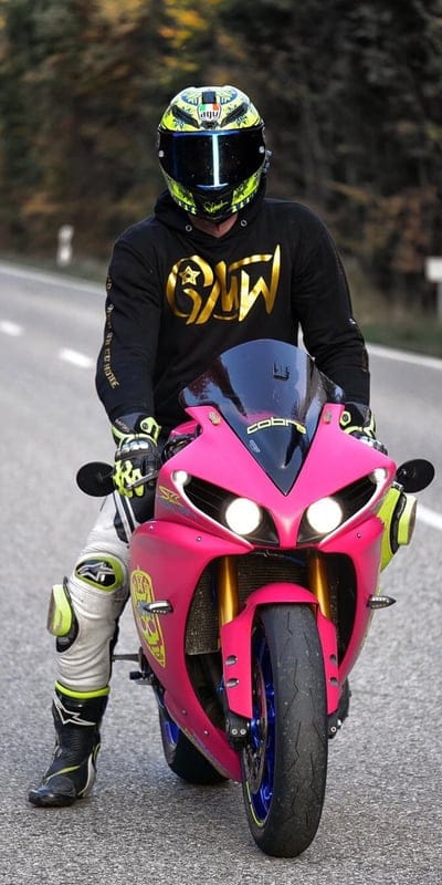 Yamaha R1, bike, biker, sport, rose, new, old, fast, mobile wallpaper, android wallpaper, iPhone wallpaper, phone wallpaper