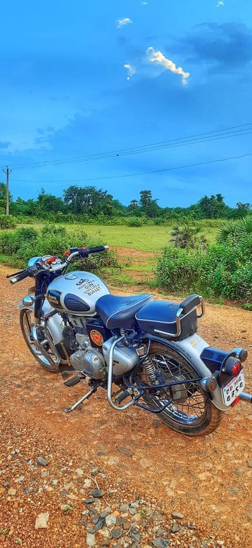 Royal enfield Bullet, 350, bike, biker, classic350, rider, mobile wallpaper, android wallpaper, iPhone wallpaper, phone wallpaper