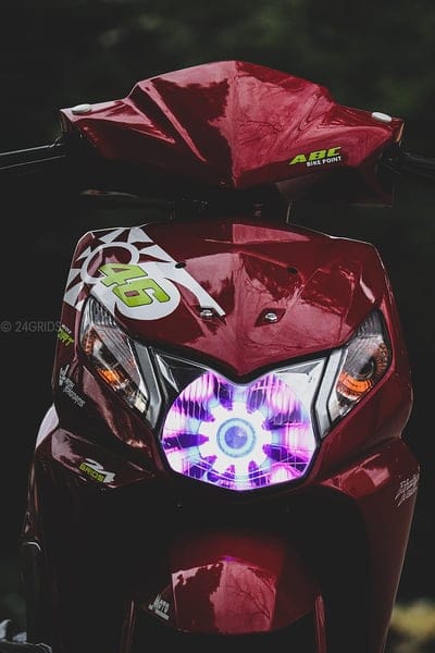 Bike, 24grids, bike, biker, dio, diomodified, motor, motorcycle, stunts, mobile wallpaper, android wallpaper, iPhone wallpaper, phone wallpaper