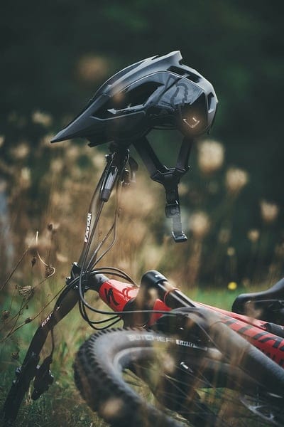 bicycle, helmet, bike, mtb, mobile wallpaper, android wallpaper, iPhone wallpaper, phone wallpaper