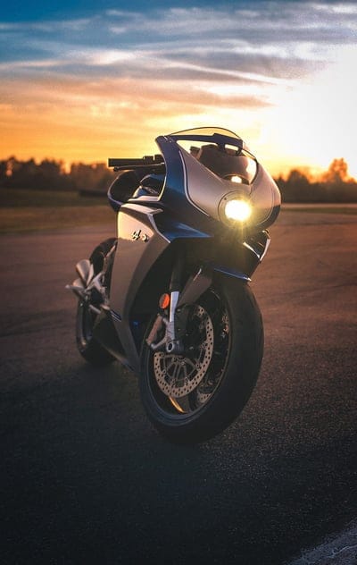 Super Bike, motorcycle, triumph, mobile wallpaper, android wallpaper, iPhone wallpaper, phone wallpaper