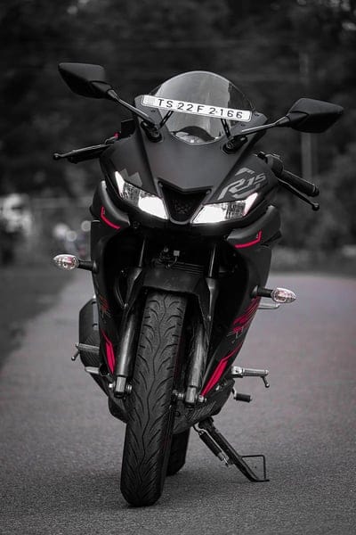 R15 v3, bike, r15v3, race, yamaha, mobile wallpaper, android wallpaper, iPhone wallpaper, phone wallpaper