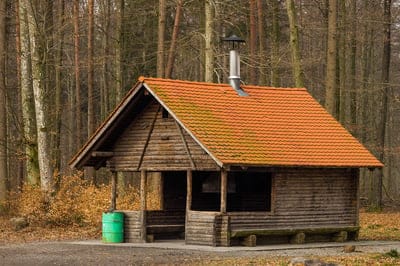 wood,wooden,house,barn,hut,old house,roof,freestanding,beautiful wallpaper,cool backgrounds,background,background image,screen background,wallpaper,wallpaper hd,4k wallpaper,4k wallpaper,desktop background,desktop backgrounds,mac wallpaper