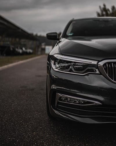 BMW 5er, 5 series, close-up, car, sedan, auto, vehicle, black, luxury, mobile wallpaper, android wallpaper, iPhone wallpaper, phone wallpaper