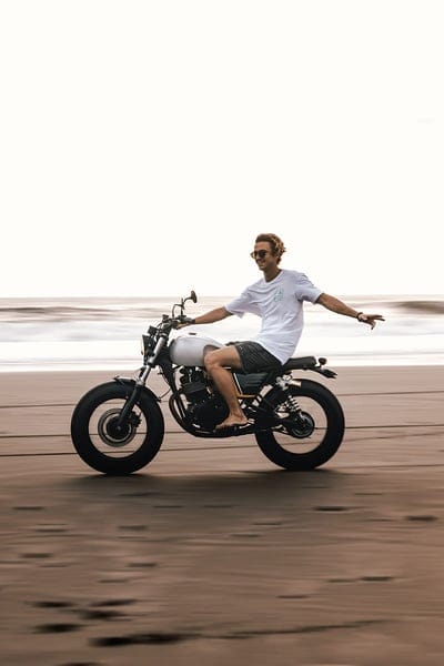 Happy man, alone, amazing, bonito, bike, girl, hurt, love, nature, women, mobile wallpaper, android wallpaper, iPhone wallpaper, phone wallpaper