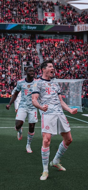 robert lewandowski,gnabry,fc bayern,football,stadiun