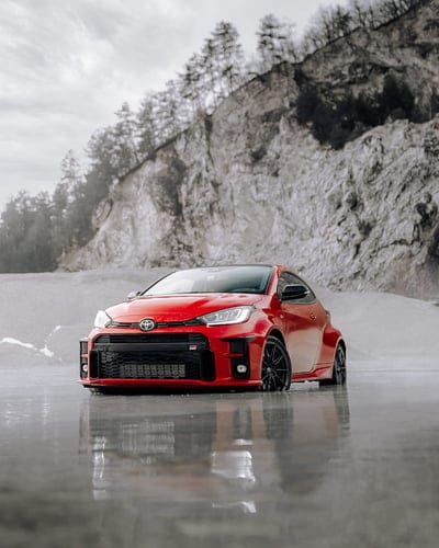 toyota gr yaris, toyota, car, red, front view, beach, mobile wallpaper, android wallpaper, iPhone wallpaper, phone wallpaper