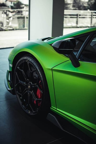 lamborghini, car, green, wheel, mobile wallpaper, android wallpaper, iPhone wallpaper, phone wallpaper