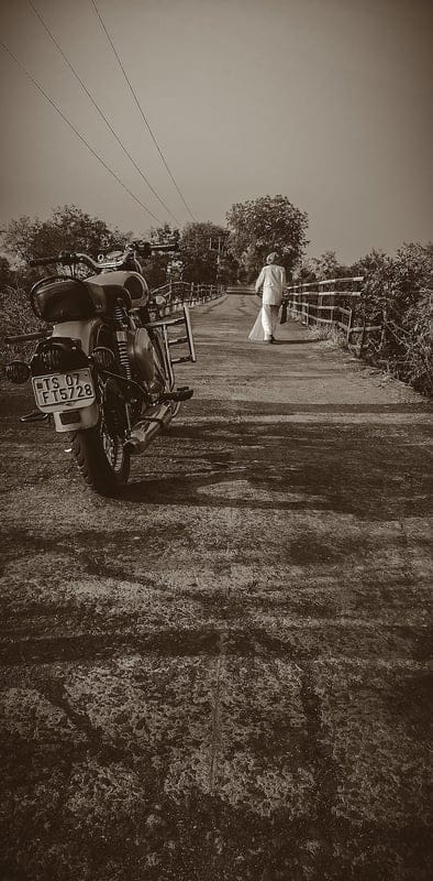VINTAGE CLASSIC, bike, explore, gold, motorcycle, old, ride, royal enfield, travel, mobile wallpaper, android wallpaper, iPhone wallpaper, phone wallpaper