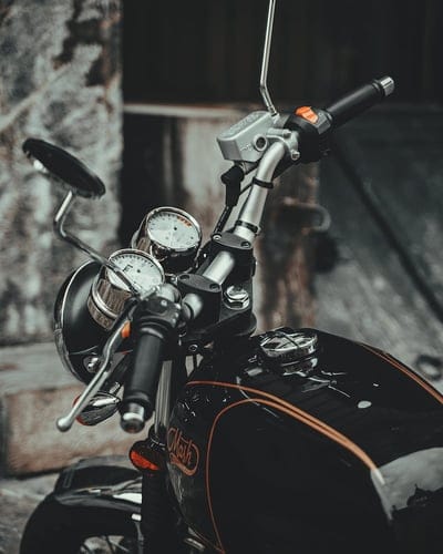 mash motorcycle, motorcycle, bike, steering wheel, mobile wallpaper, android wallpaper, iPhone wallpaper, phone wallpaper