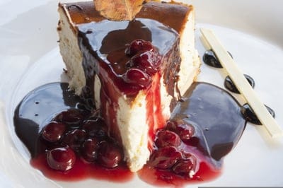 cake,mac wallpaper,desktop backgrounds,4k wallpaper,full hd wallpaper,wallpaper hd,jam,red,4k wallpaper,close up,good morning,sweet,cafe,food,macro,free wallpaper,cool backgrounds,beautiful wallpaper,hd wallpaper,laptop wallpaper