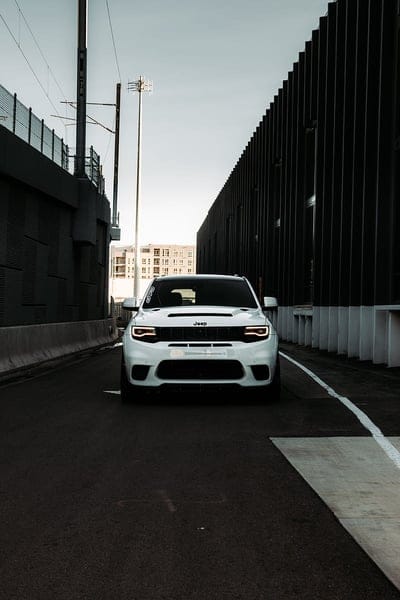 jeep, car, suv, white, road, mobile wallpaper, android wallpaper, iPhone wallpaper, phone wallpaper