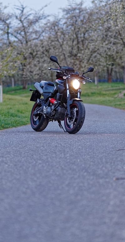 motorcycle, bike, headlight, light, road, mobile wallpaper, android wallpaper, iPhone wallpaper, phone wallpaper