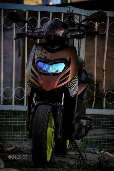 Aprilisr150, 24grids, aprilisr150modified, bike, bikes, bike, motorcycle, race, racer, mobile wallpaper, android wallpaper, iPhone wallpaper, phone wallpaper
