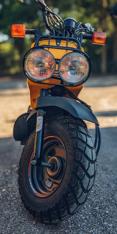 motorcycle,bike,yellow,headlights