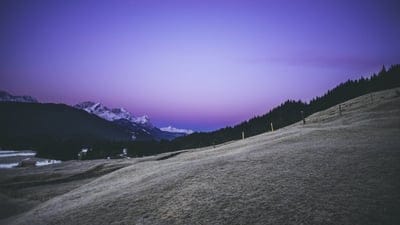 Purple sky wallpaper,Purple mountain view,purple desktop wallpaper,natural,iPhone wallpaper