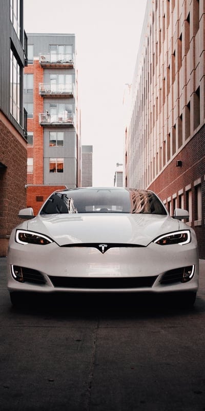 tesla,whitecar,cars