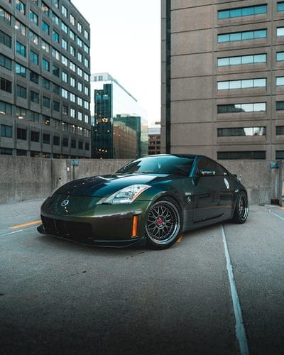 nissan 350z, nissan, sports car, car, side view, headlight, mobile wallpaper, android wallpaper, iPhone wallpaper, phone wallpaper