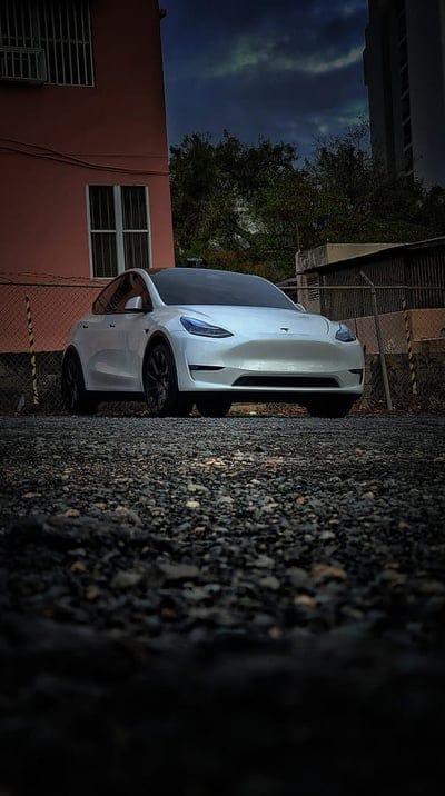 Tesla Model Y, sky, samsung, model y, white, car, street, buildings, iphone, mobile wallpaper, android wallpaper, iPhone wallpaper, phone wallpaper