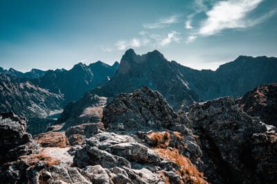 mountains,4k wallpaper,cool backgrounds,beautiful wallpaper,4k wallpaper,landscape,sky,rocks,free wallpaper,wallpaper hd,boulders,full hd wallpaper,hd wallpaper,nature,mac wallpaper,windows wallpaper,free background,laptop wallpaper,sky background,wallpap