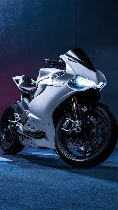 bikestanding,whitebike,ducati