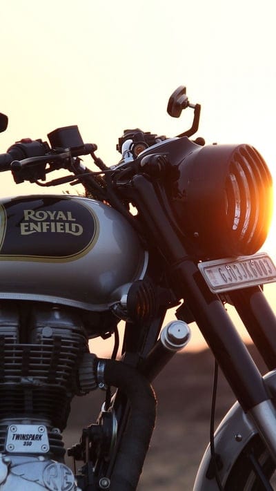 Royal Enfield Live, Sunshine, bike, bullet, gunmetal grey, mobile wallpaper, android wallpaper, iPhone wallpaper, phone wallpaper