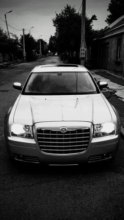 Chrysler 300C (300), 300, bwcar, Car, silver, black and white, mobile wallpaper, android wallpaper, iPhone wallpaper, phone wallpaper