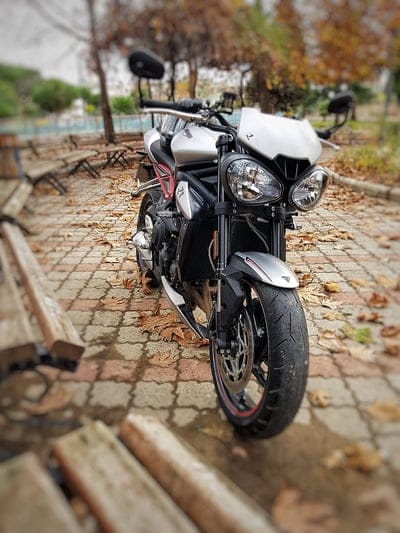 Triumph, bike, cafe, chopper, cruiser, duke, emblems, motor, motorcycle, racer, super, mobile wallpaper, android wallpaper, iPhone wallpaper, phone wallpaper