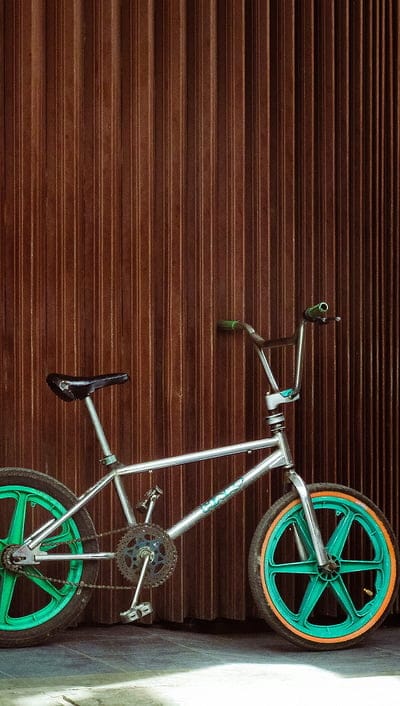 Nokia N9 Original, bike, green, meego, nokia n9, mobile wallpaper, android wallpaper, iPhone wallpaper, phone wallpaper