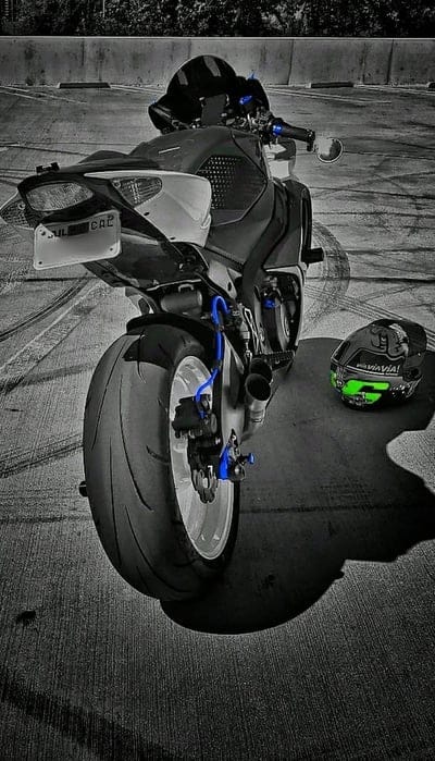 Suzuki gsxr1000, 2wheels, bikes, gsxr, motogp, motorcycle, sport bike, super sport, mobile wallpaper, android wallpaper, iPhone wallpaper, phone wallpaper