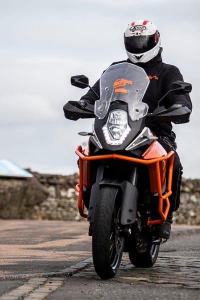 motorcycle, bike, motorcyclist, helmet, road, mobile wallpaper, android wallpaper, iPhone wallpaper, phone wallpaper