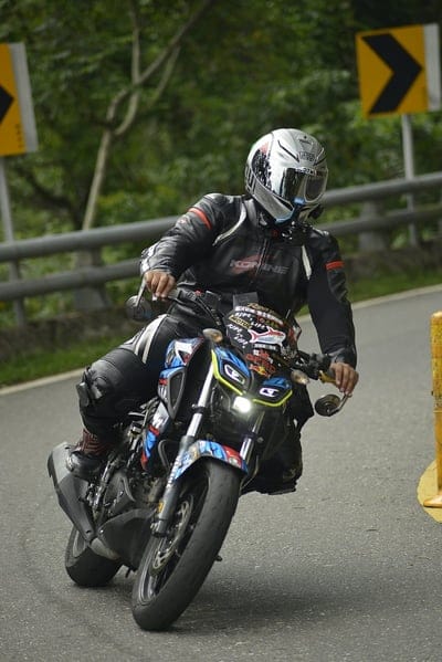 motorcycle, bike, motorcyclist, helmet, mobile wallpaper, android wallpaper, iPhone wallpaper, phone wallpaper