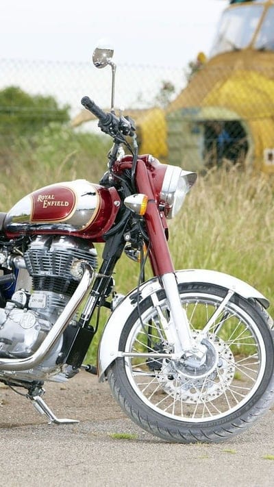 royal enfield bullet, red bike, mobile wallpaper, android wallpaper, iPhone wallpaper, phone wallpaper